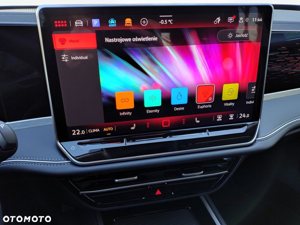 Volkswagen Passat Variant 2.0 TDI EVO Elegance DSG - 23