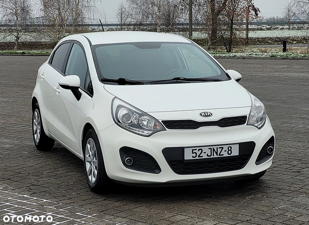 Kia Rio 1.2 Business Line - 9