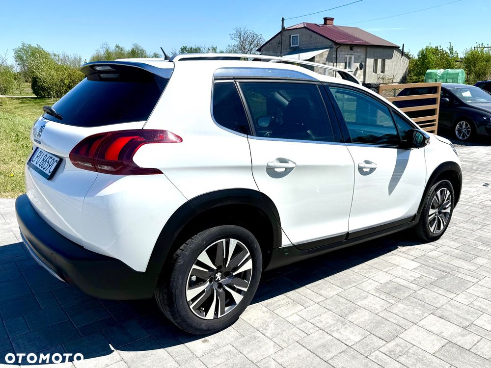 Peugeot 2008 PureTech 110 GPF Stop&Start EAT6 Allure - 32