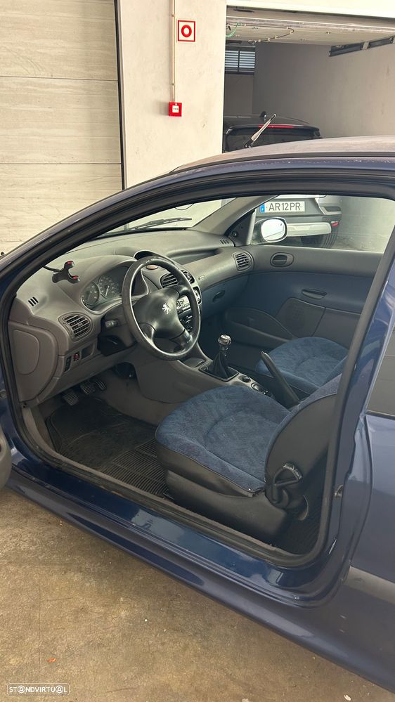Peugeot 206 1.1 XR - 4