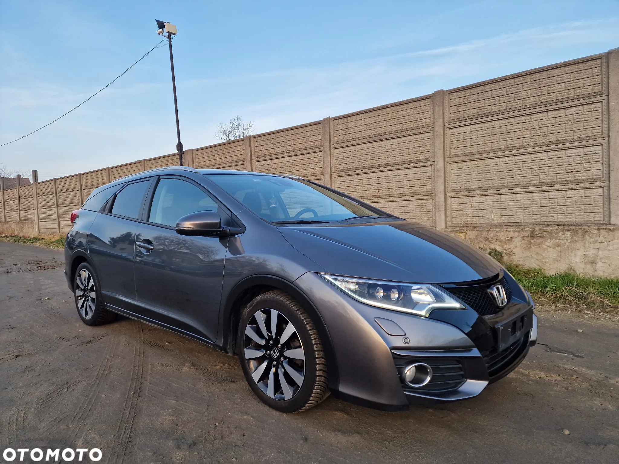 Honda Civic Tourer 1.6 i-DTEC Lifestyle - 32