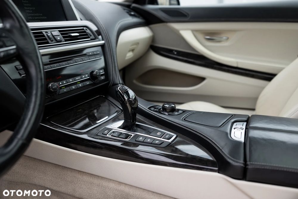 BMW Seria 6 650i xDrive - 32