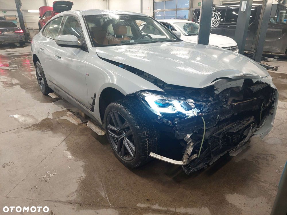 BMW i4 83.9kWh eDrive 40 M Sport - 1