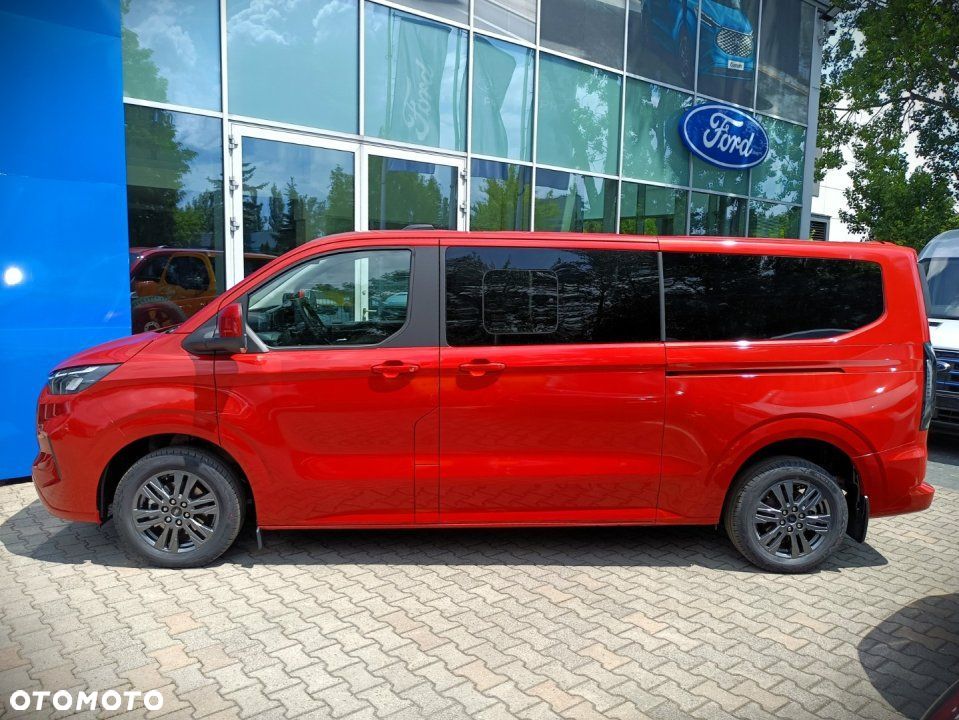 Ford Tourneo Custom - 3