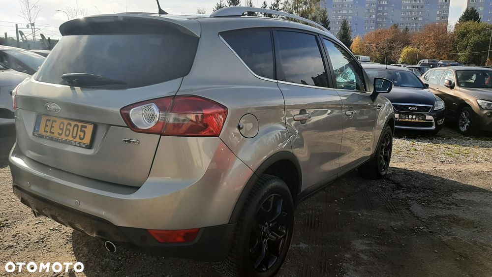 Ford Kuga 2.0 TDCi 2x4 Titanium - 3