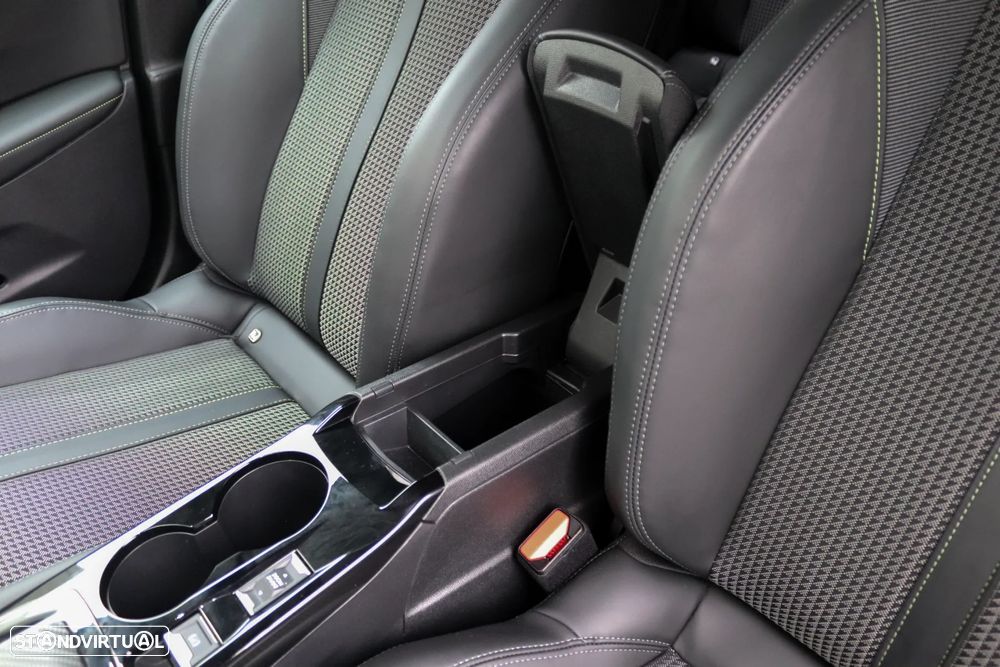 Peugeot e-2008 50 kWh GT - 27