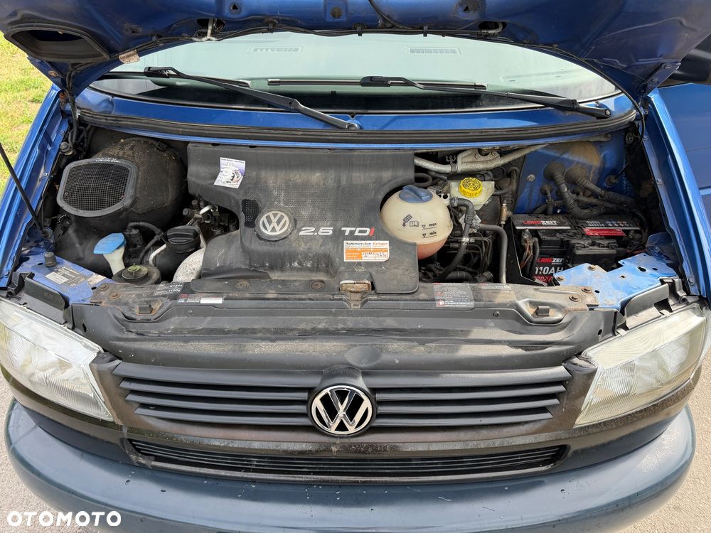 Volkswagen Multivan - 37