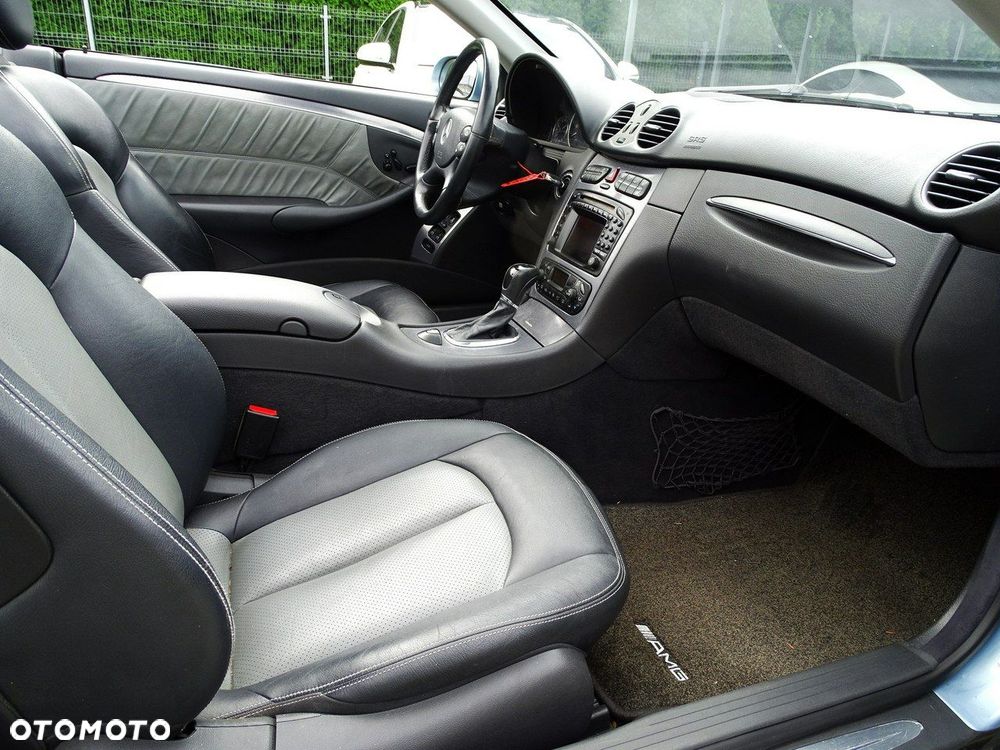 Mercedes-Benz CLK - 21