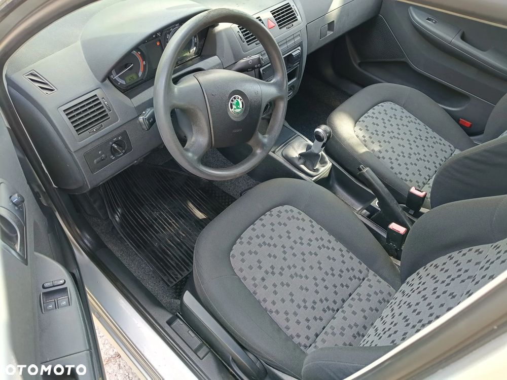 Skoda Fabia - 7