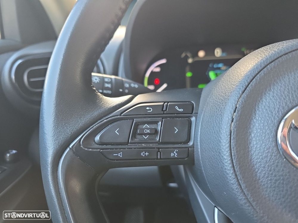 Toyota Yaris Cross 1.5 HDF Comfort Plus - 15