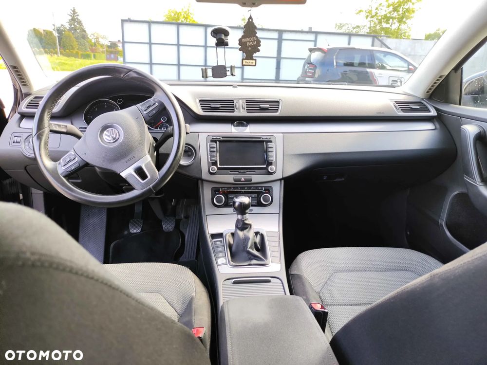 Volkswagen Passat 2.0 TDI Comfortline - 3