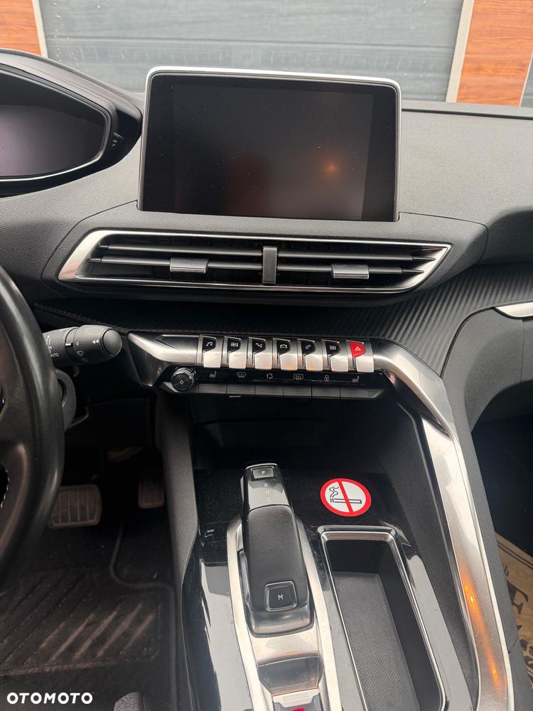 Peugeot 5008 1.5 BlueHDi Active S&S EAT8 - 18