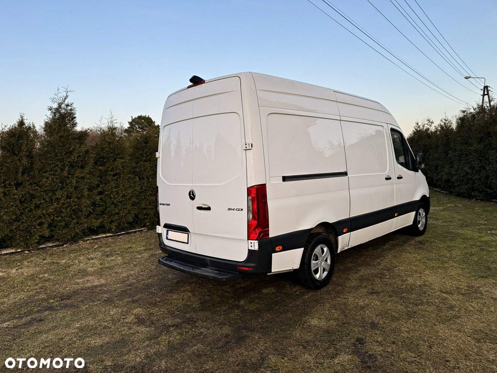 Mercedes-Benz Sprinter - 15