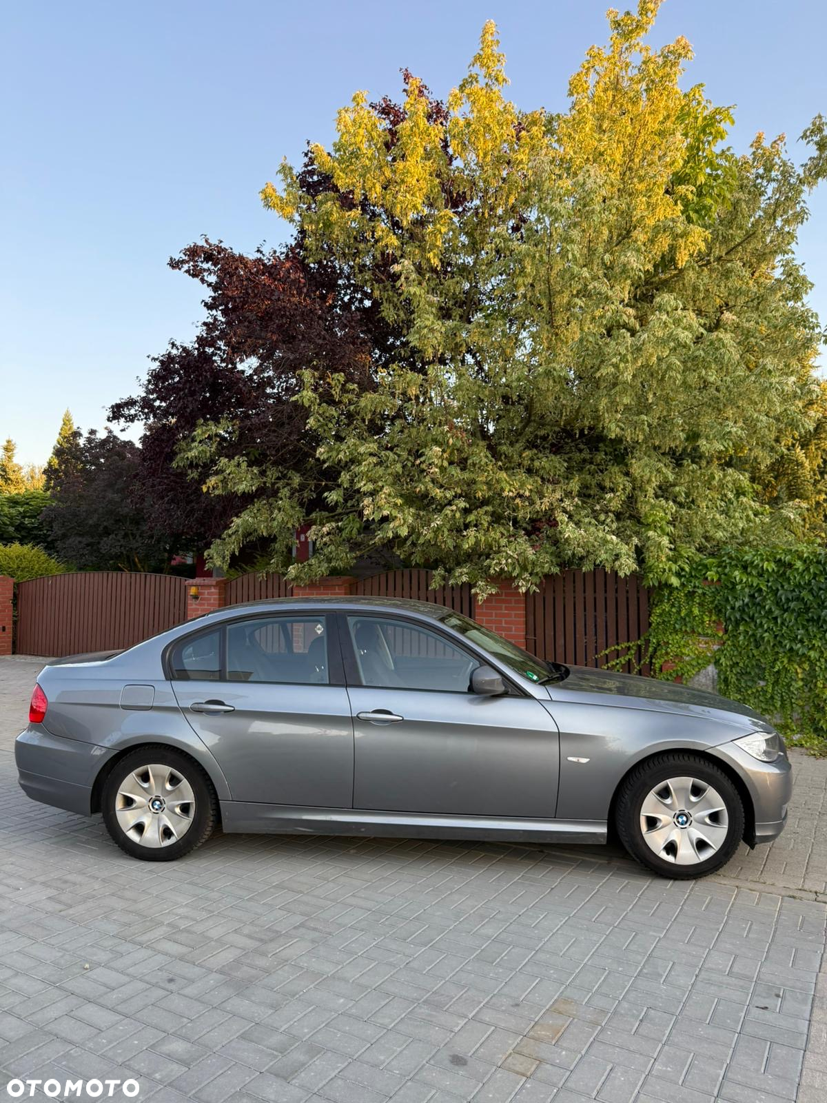 BMW Seria 3 318i - 13