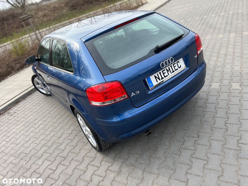 Audi A3 3-drzwiowe 1.6 Ambition - 29