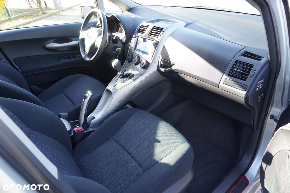 Toyota Auris 1.6 VVT-i Premium MM - 9