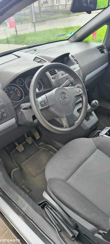 Opel Zafira - 4