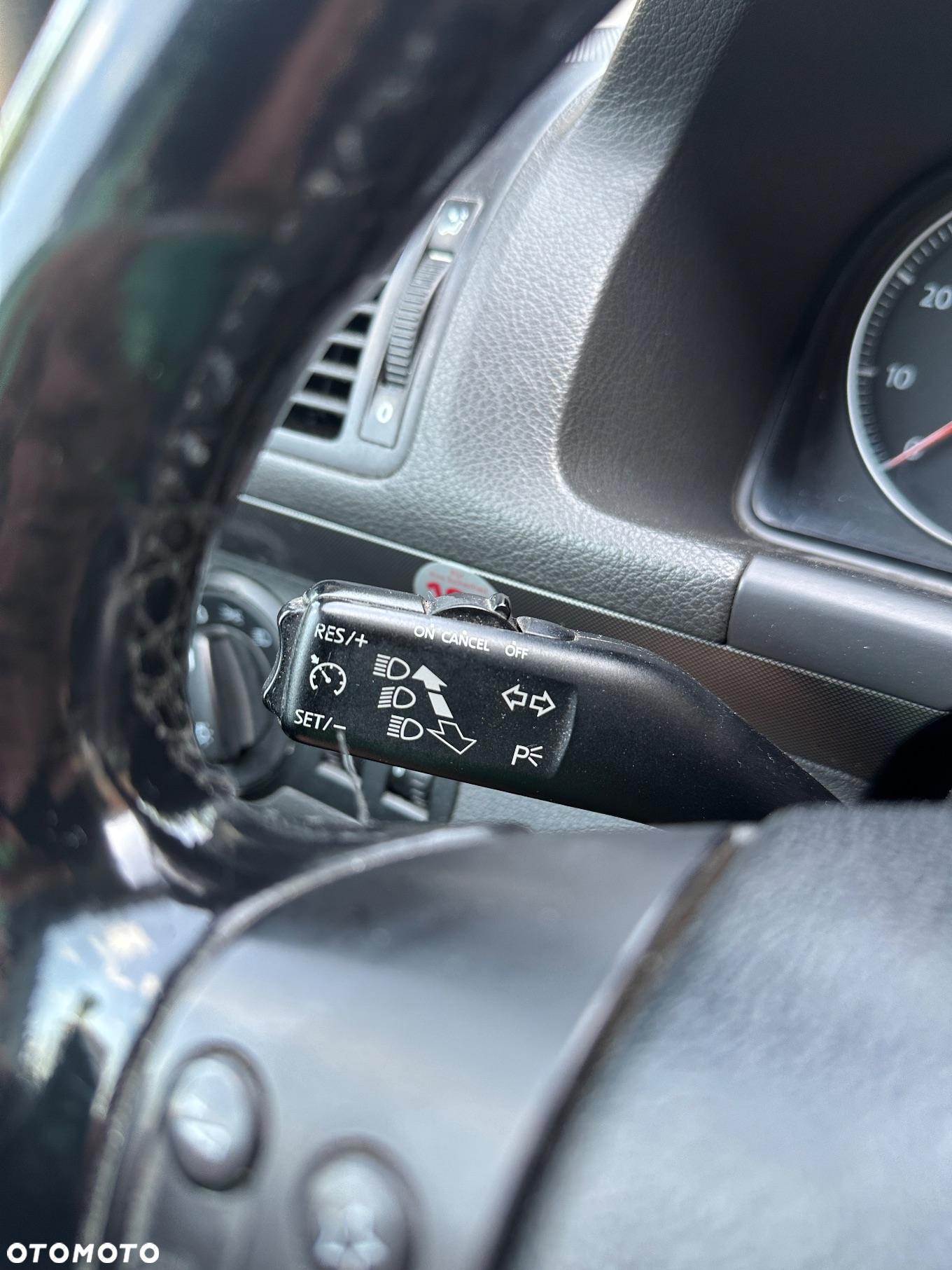 Volkswagen Touran 1.6 - 15