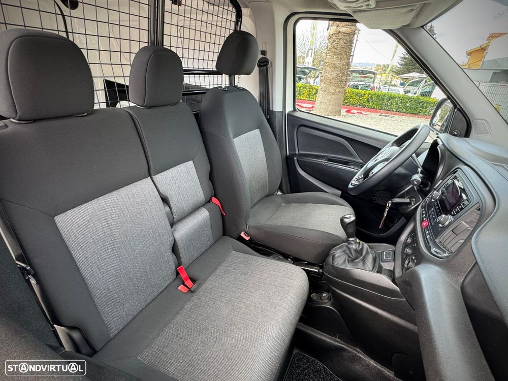 Fiat Doblo 3 lugares iva Dedútivel - 14
