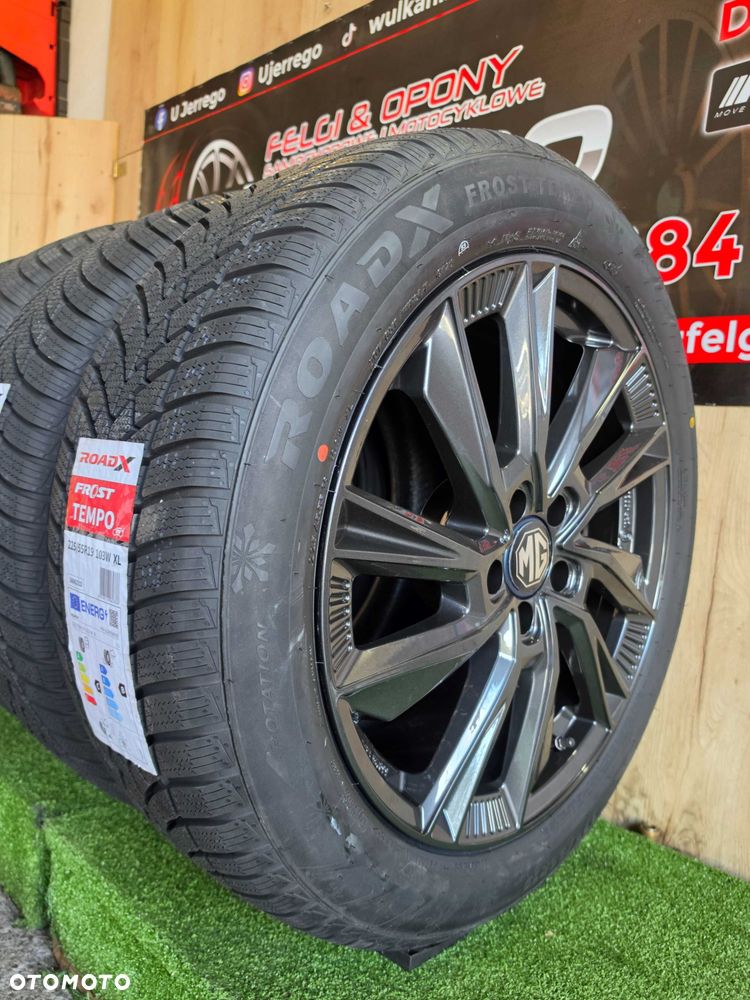 Koła zimowe MG HS 19x5x112 - RoadX Frost Tempo 225/55/R19 + TPMS - 5