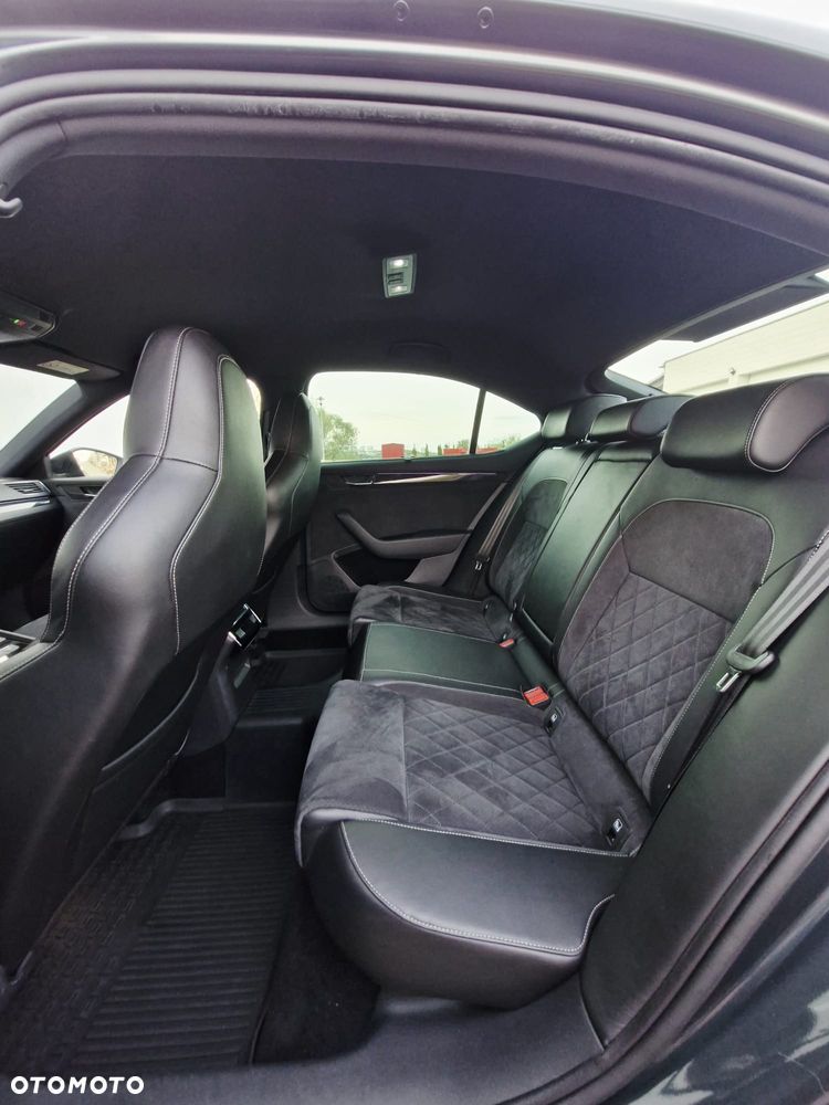 Skoda Superb 2.0 TDI 4x4 Sportline DSG - 10