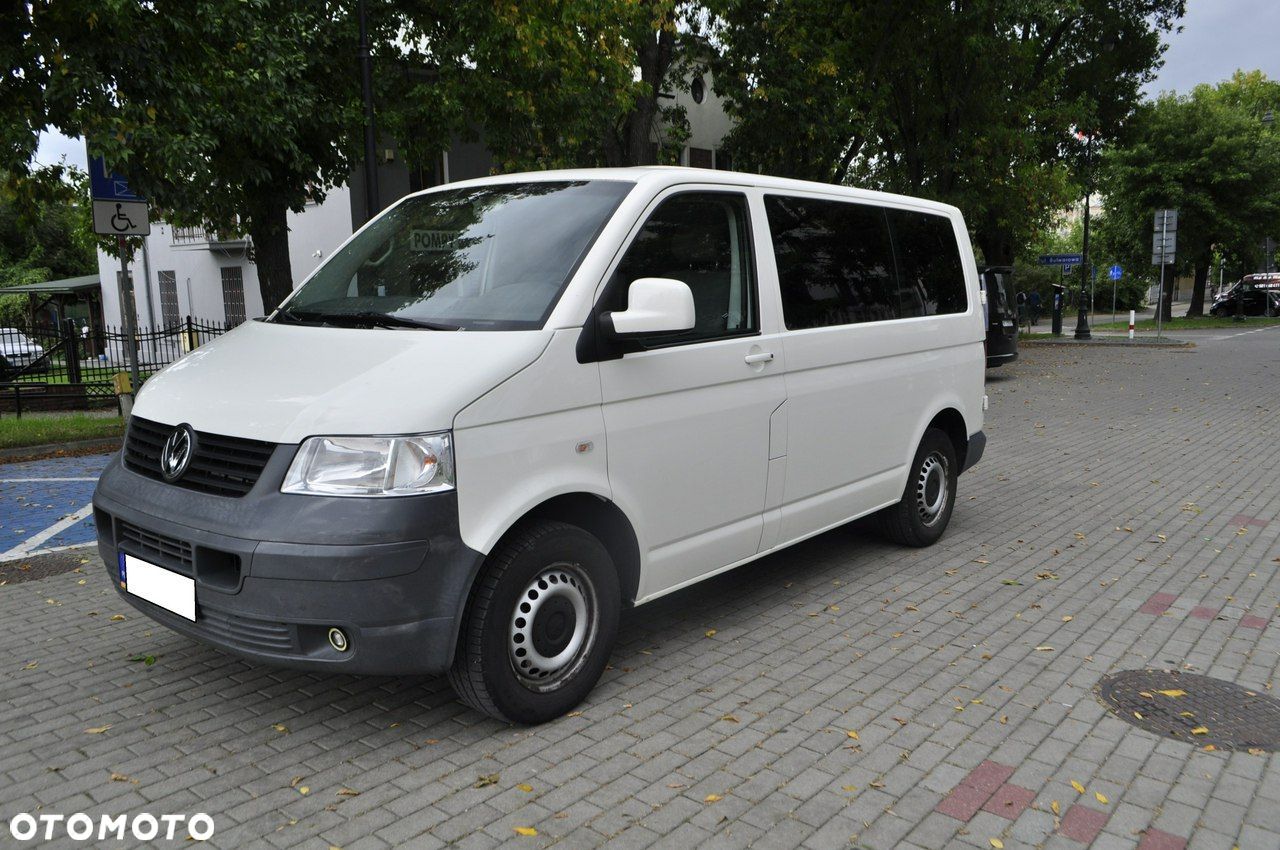 Volkswagen Transporter - 1