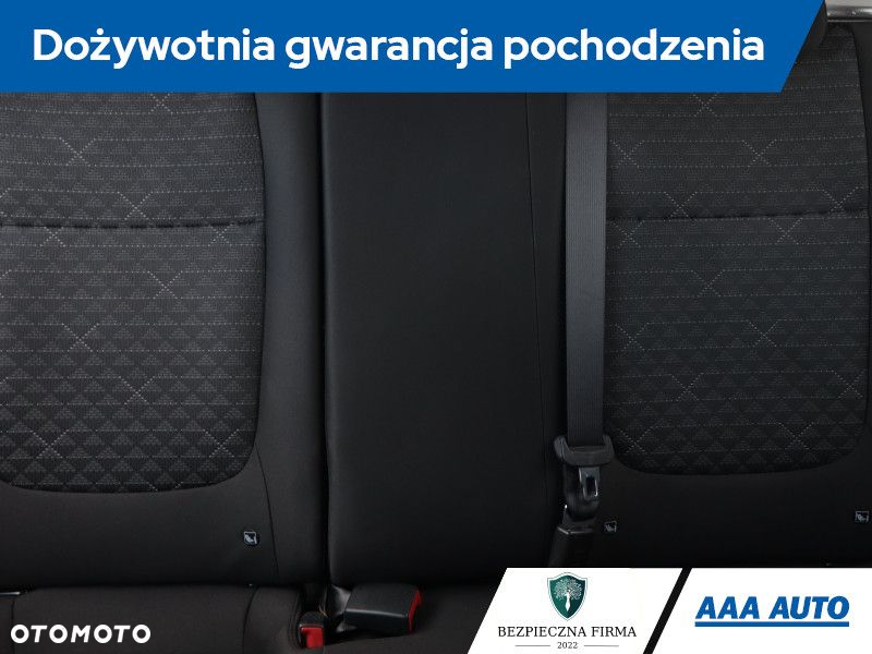 Kia Rio - 11