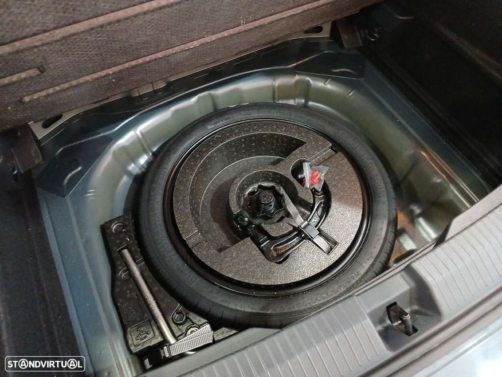 VW T-Roc - 35