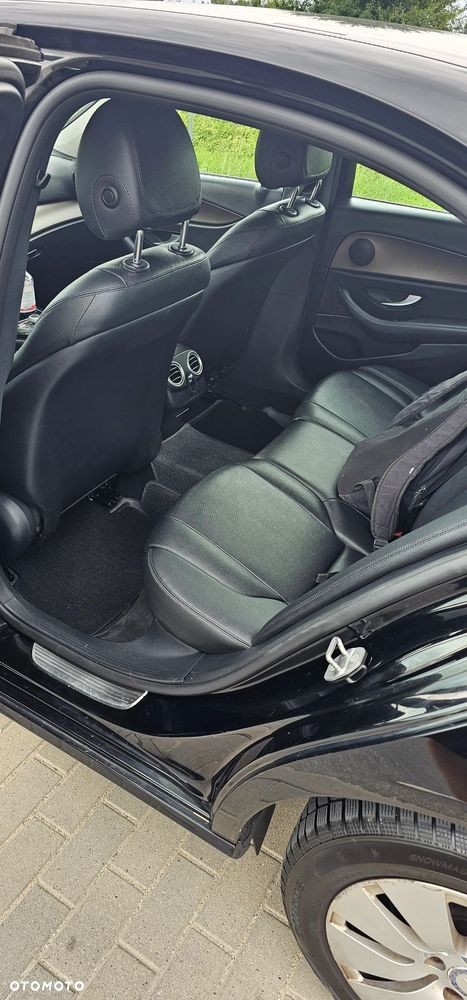 Mercedes-Benz Klasa E - 11