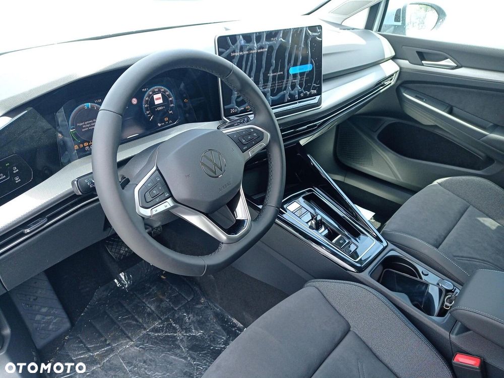 Volkswagen Golf - 9