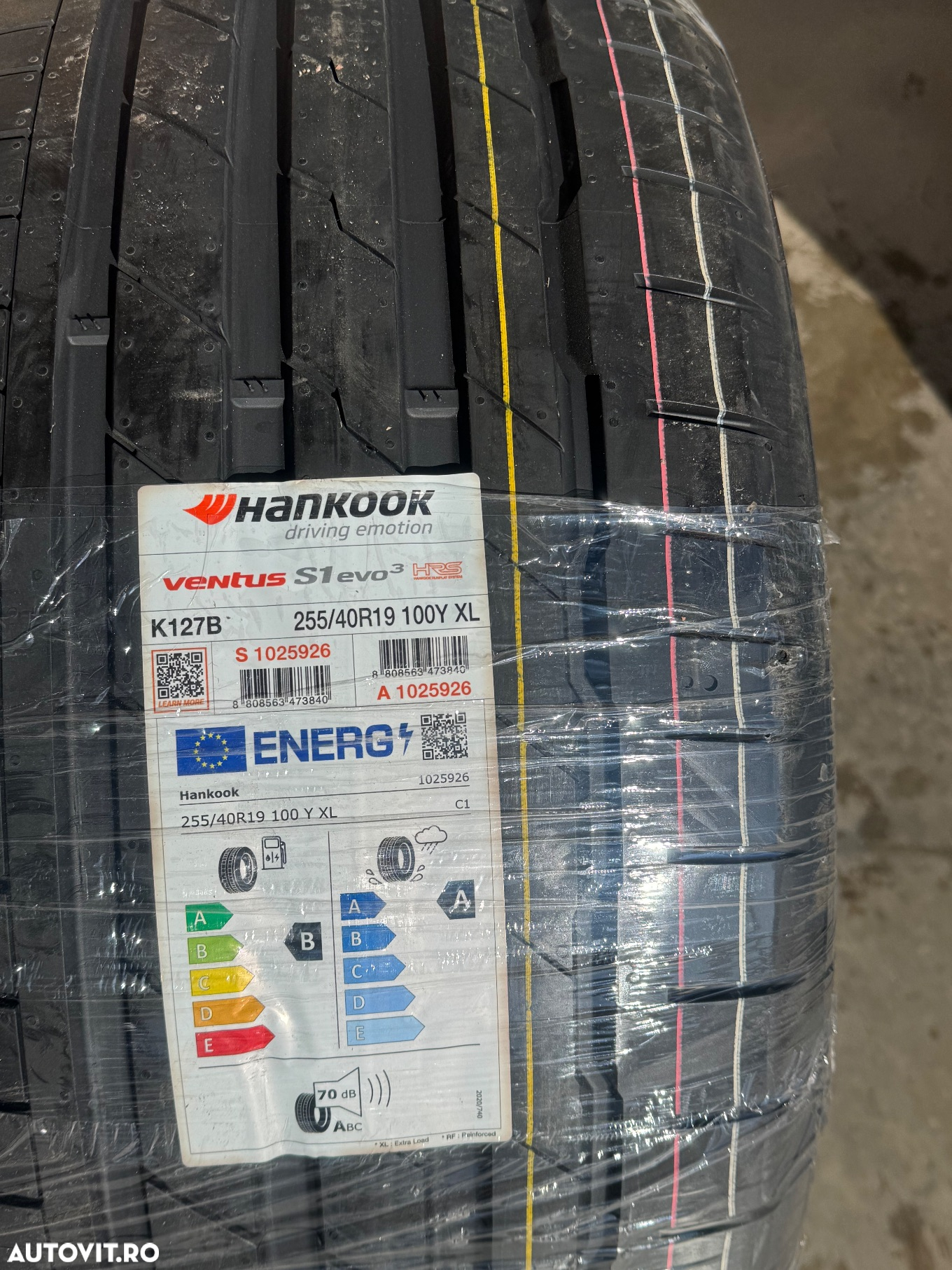 Vând set anvelope 225/45/19-255/40/19 hankook de vară cu runflat și steluță BMW noi - 2