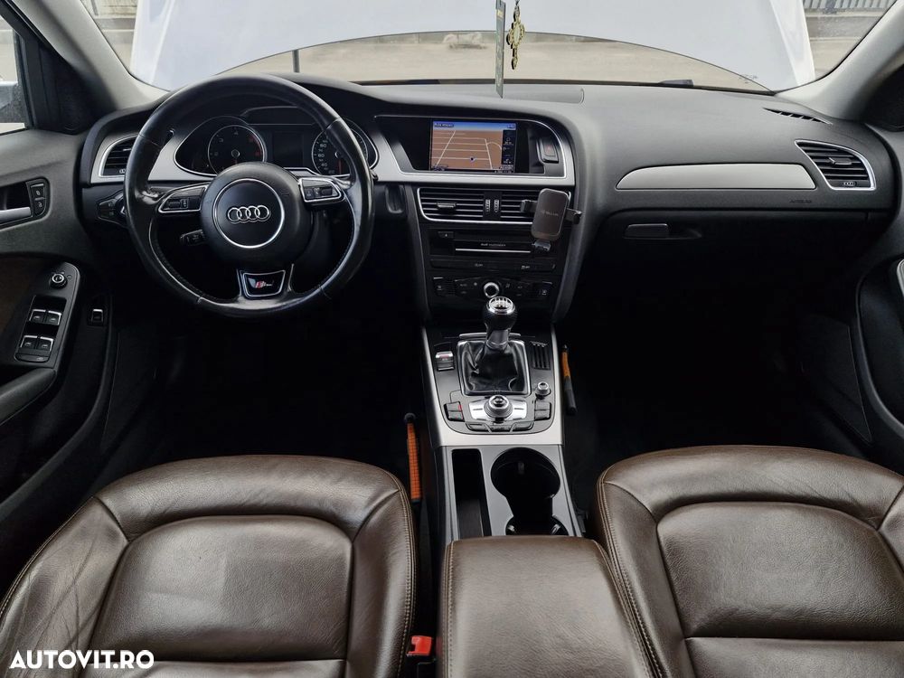 Audi A4 2.0 TDI DPF S line Sportpaket - 10