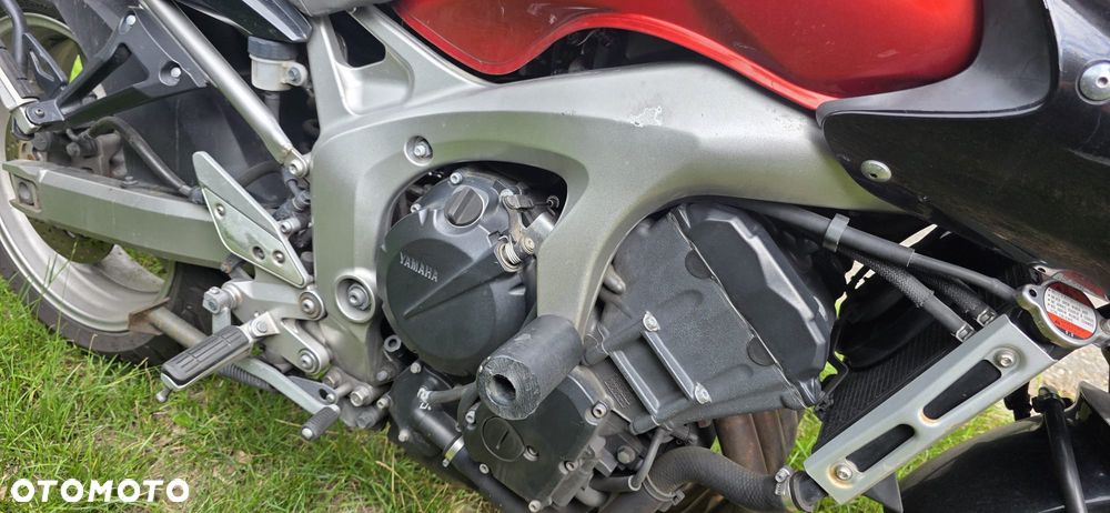 Yamaha FZ6 - 8