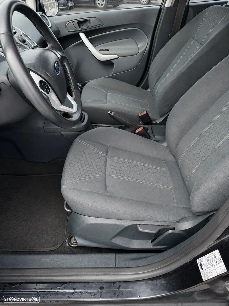 Ford Fiesta 1.4 TDCI Techno - 6