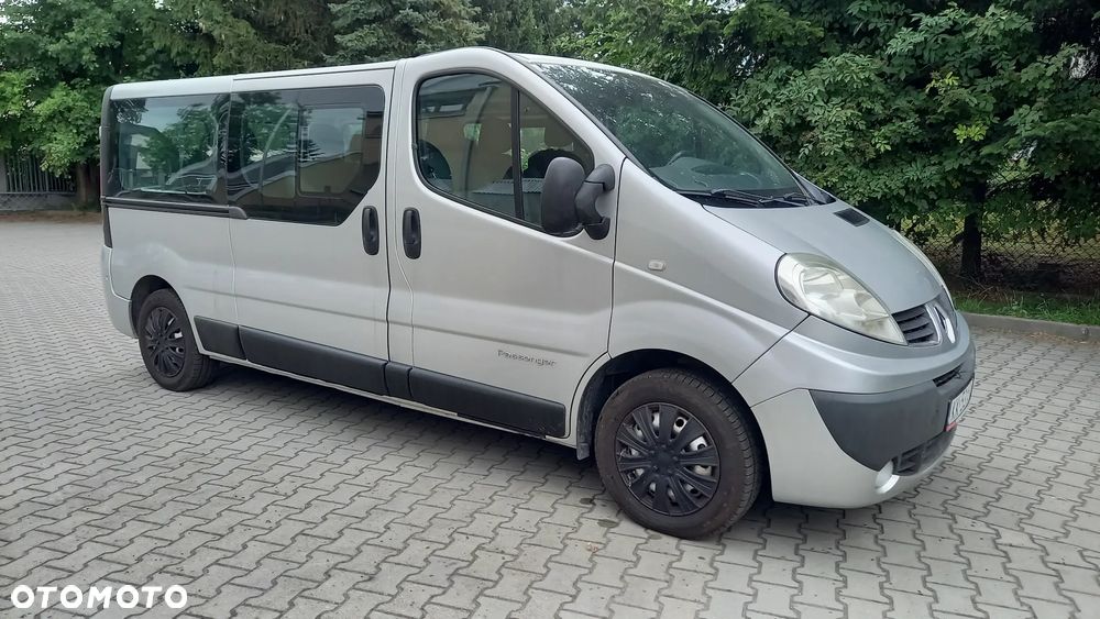 Renault Trafic 2.0 dCi 115 Passenger FAP L2H1 Expression - 19
