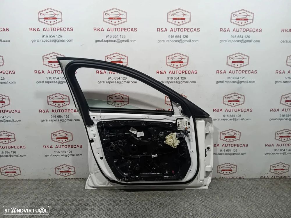 Porta Frente Frontal Esquerda Mercedes Class C W205 Original - 5