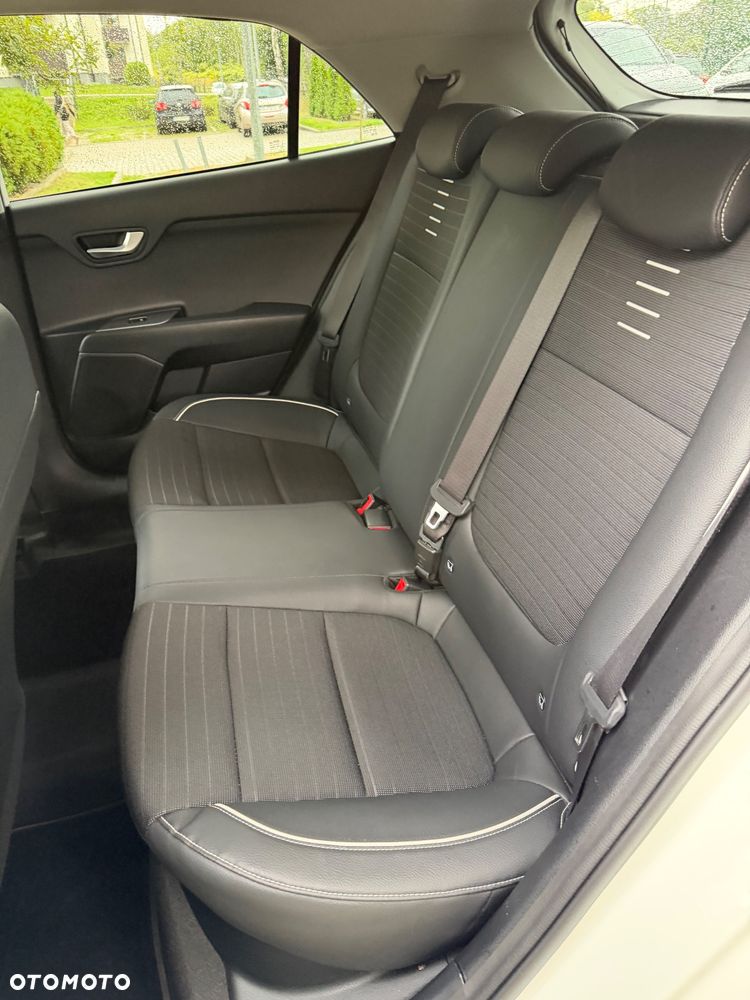 Kia Rio 1.0 T-GDI 120 DCT7 GT Line - 29