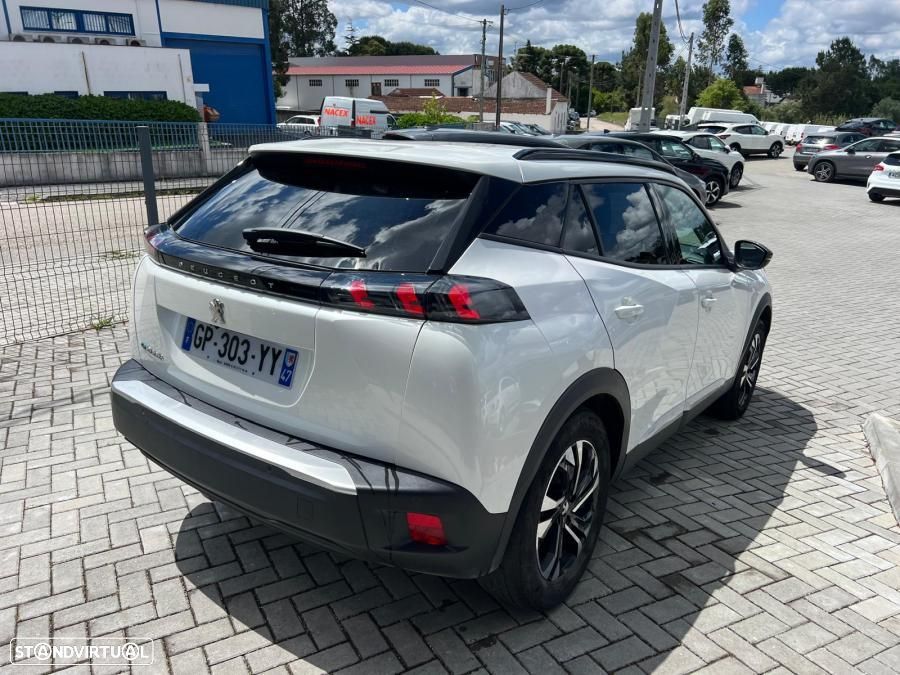 Peugeot e-2008 50 kWh SE Style - 3