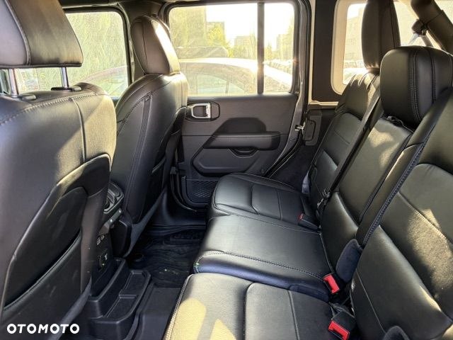 Jeep Wrangler Unlimited GME 2.0 Turbo Sahara - 13