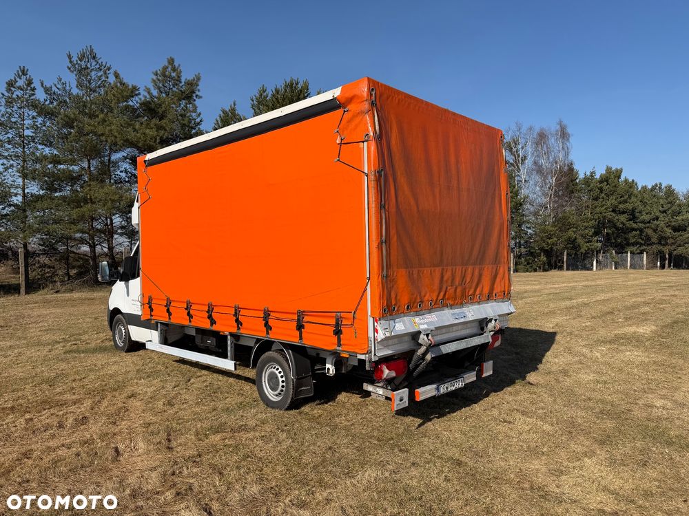 Mercedes-Benz Sprinter - 7
