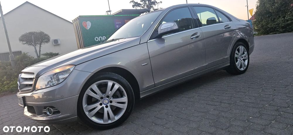 Mercedes-Benz Klasa C ver-180-blueefficiency-7g--tronic-avantgarde - 8