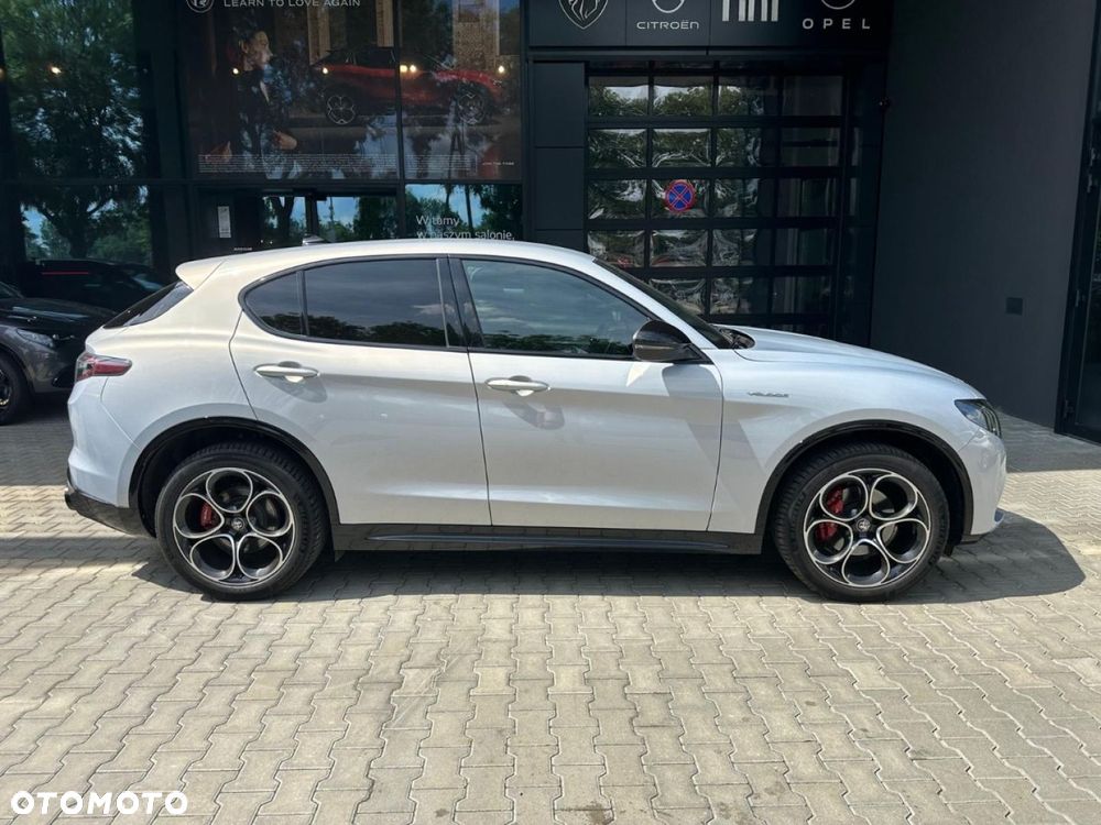 Alfa Romeo Stelvio - 6
