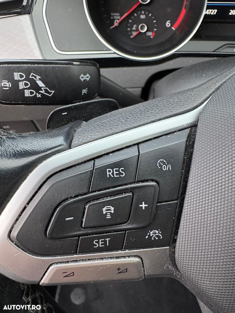 Volkswagen Passat 2.0 TDI SCR DSG Business - 30