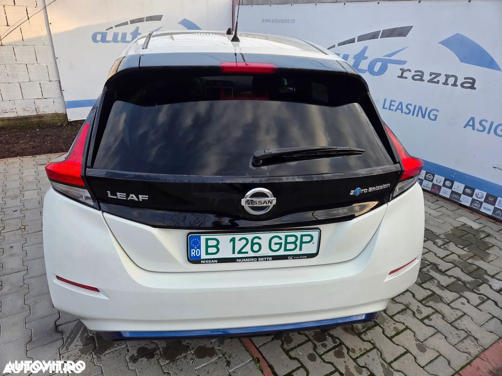 Nissan LEAF - 11
