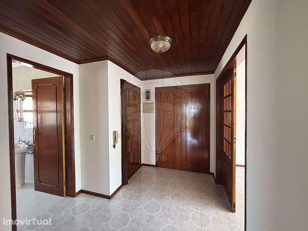 Apartamento T3 para arrendamento - Grande imagem: 2/9