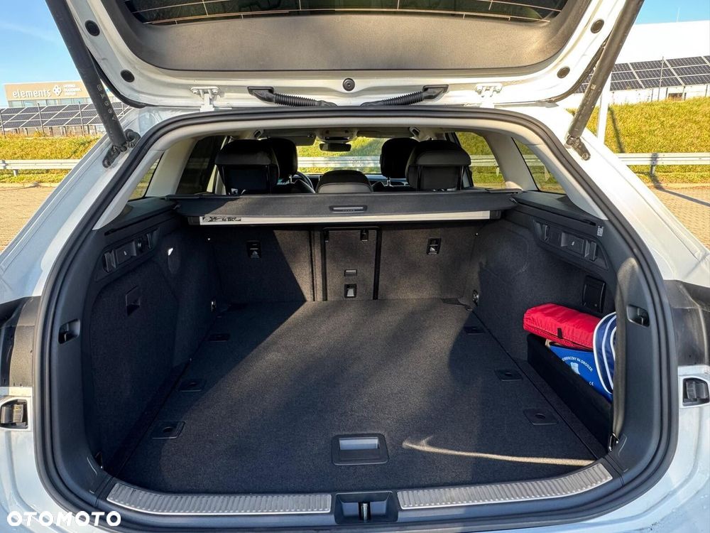 Volkswagen Passat Variant 2.0 TDI SCR Business Plus DSG - 39