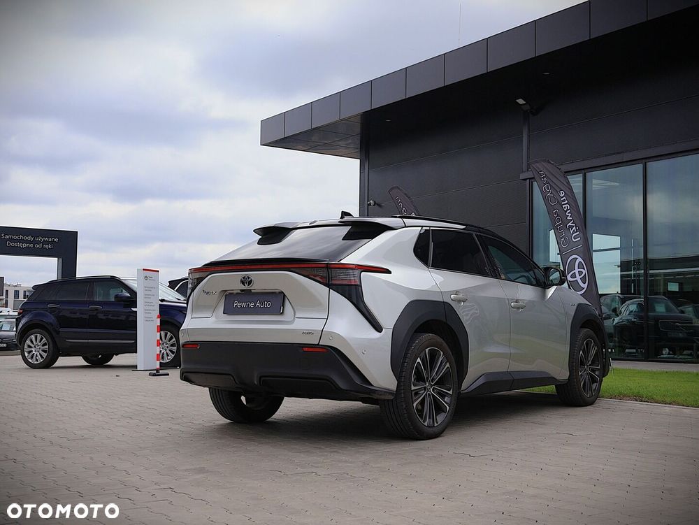 Toyota bZ4X 71.4kWh 4x4 Executive - 9