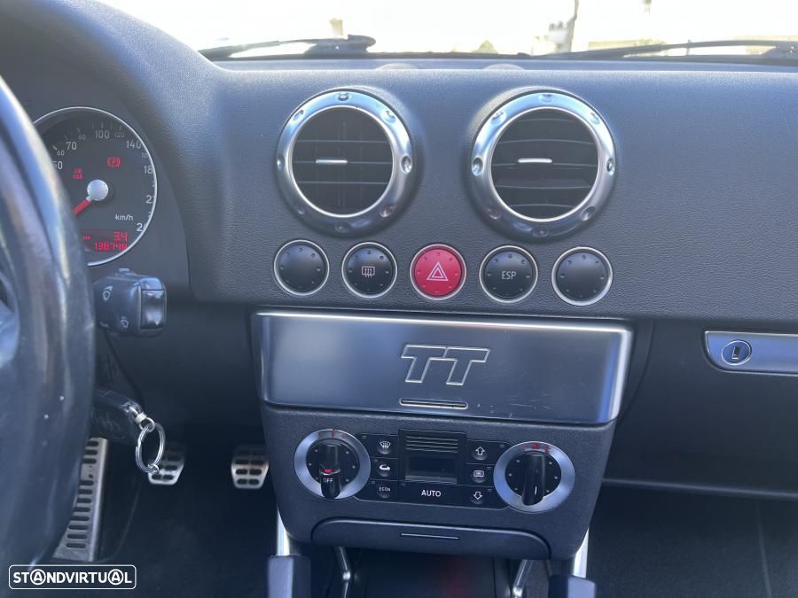 Audi TT Roadster 1.8 T - 28