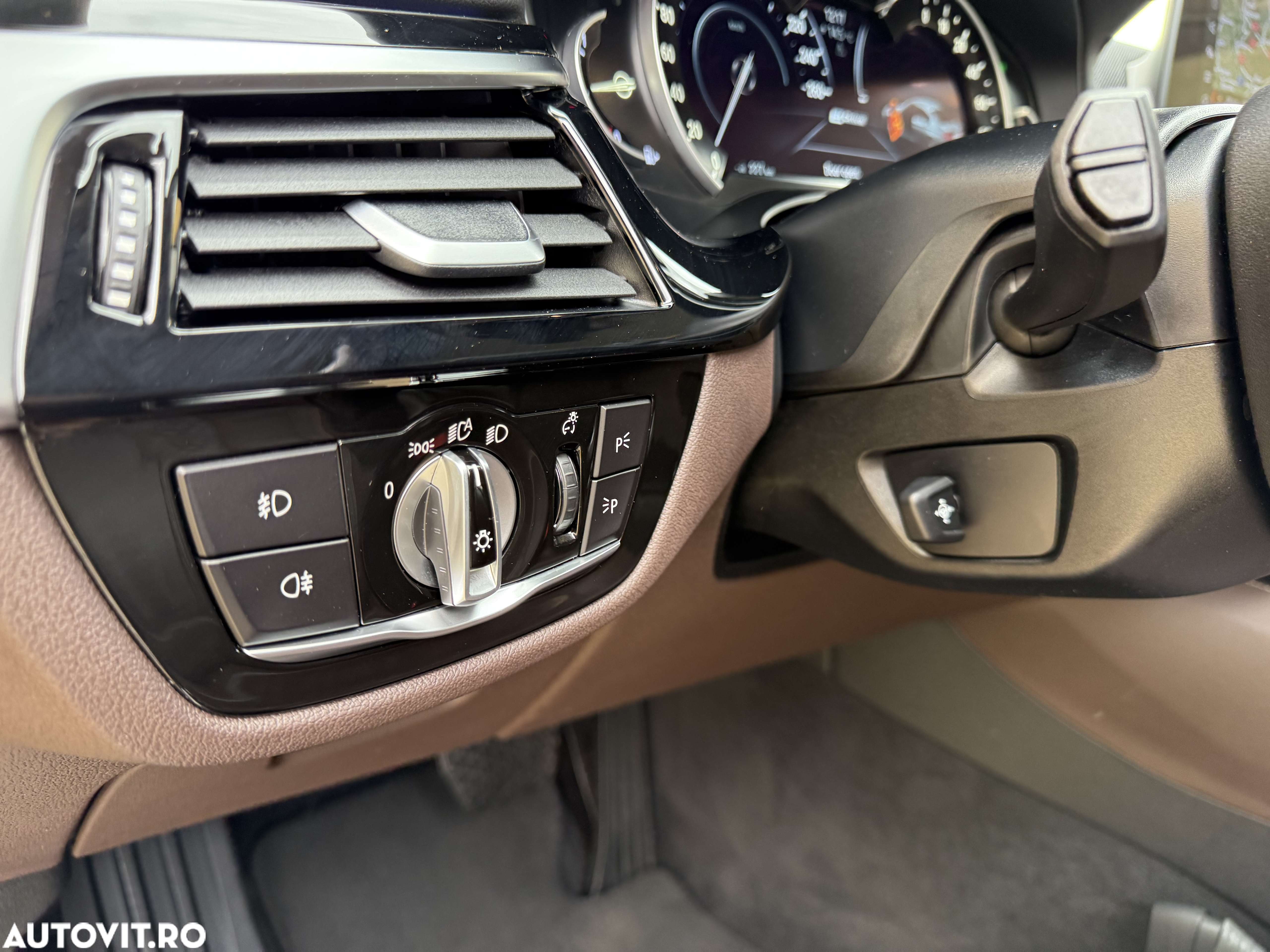 BMW Seria 5 530e iPerformance Aut. Luxury Line - 12