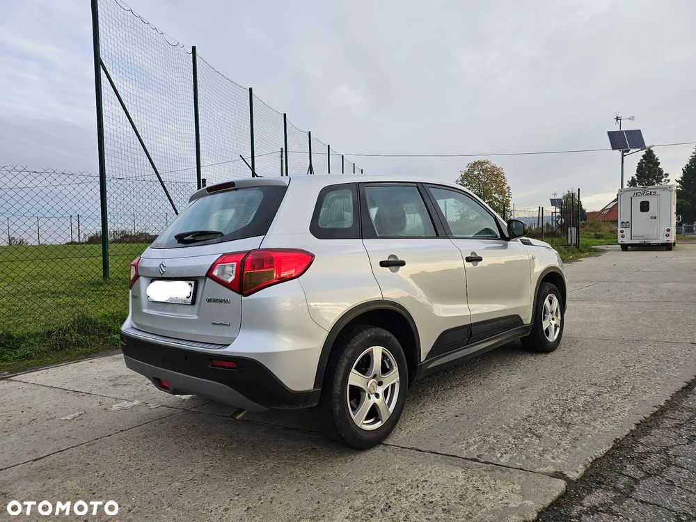 Suzuki Vitara 1.6 Comfort 4WD - 8